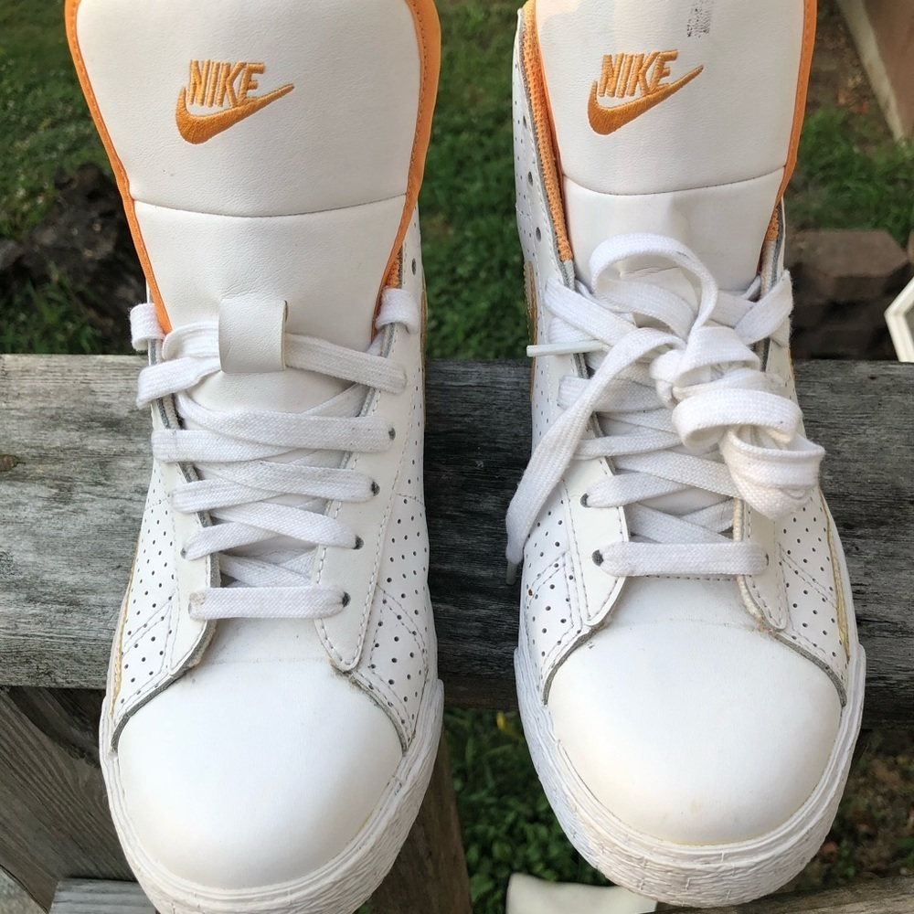 🎉💥🎉💥Nike Air white high tops for youth 💥🎉🎊